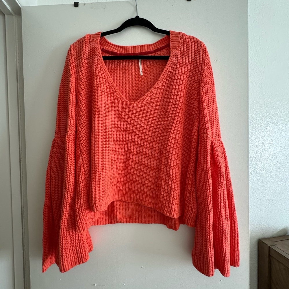 Size small bell sleeve free people sweater